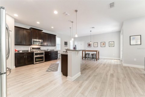 House in Winter Garden, Florida 3 bedrooms, 255.48 sq.m. № 1677848 - photo 12