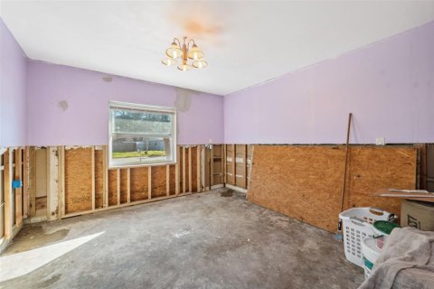 House in New Port Richey, Florida 3 bedrooms, 105.72 sq.m. № 1883480 - photo 25