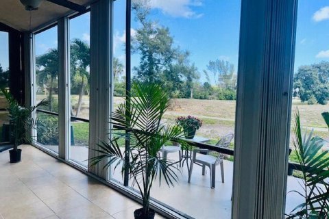 Condo in Lauderhill, Florida, 2 bedrooms  № 2087035 - photo 26