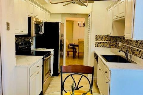 Condo in Lauderhill, Florida, 2 bedrooms  № 2087035 - photo 13