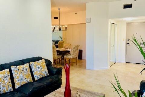 Condo in Lauderhill, Florida, 2 bedrooms  № 2087035 - photo 8
