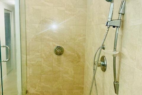 Condo in Lauderhill, Florida, 2 bedrooms  № 2087035 - photo 18