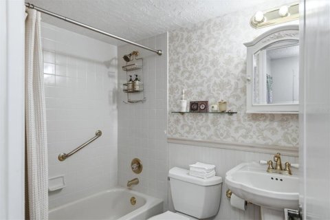 Купить кондоминиум в Брейдентон, Флорида 9 комнат, 104.33м2, № 2092794 - фото 29