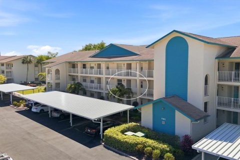 Condo in Bradenton, Florida, 2 bedrooms  № 2092794