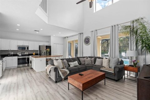 Villa ou maison à vendre à Kissimmee, Floride: 7 chambres, 267.65 m2 № 2287520 - photo 21