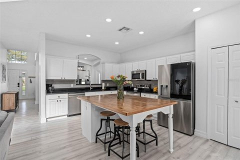 Villa ou maison à vendre à Kissimmee, Floride: 7 chambres, 267.65 m2 № 2287520 - photo 17