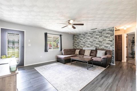 House in Punta Gorda, Florida 3 bedrooms, 108.88 sq.m. № 1787331 - photo 14