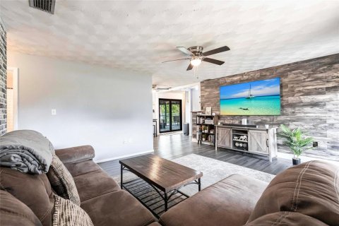 House in Punta Gorda, Florida 3 bedrooms, 108.88 sq.m. № 1787331 - photo 12