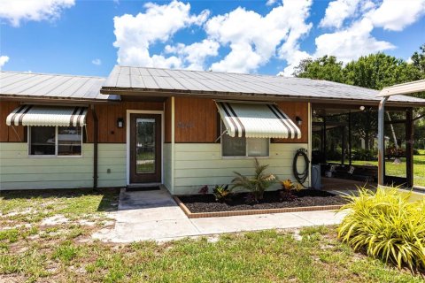 House in Punta Gorda, Florida 3 bedrooms, 108.88 sq.m. № 1787331 - photo 11