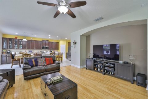 House in Tampa, Florida 3 bedrooms, 206.89 sq.m. № 1805044 - photo 13