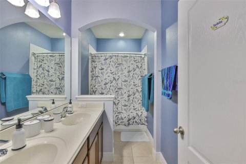 House in Tampa, Florida 3 bedrooms, 206.89 sq.m. № 1805044 - photo 16