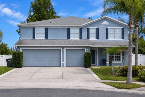 House in Orlando, Florida 7 bedrooms, 373.65 sq.m. № 2223772