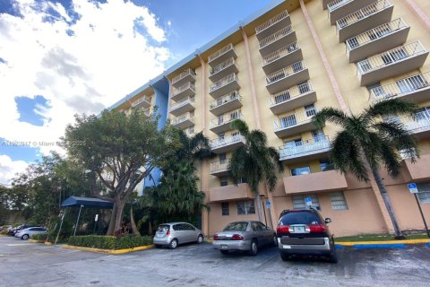 Condo in Miami, Florida, 1 bedroom  № 1975068