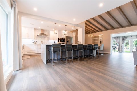 House in Fort Lauderdale, Florida 5 bedrooms, 314.01 sq.m. № 2247032 - photo 6