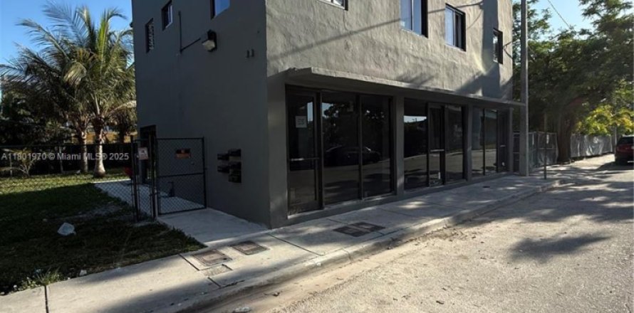 Appartement à Miami, Floride 2 chambres, 55.74 m2 № 1874697