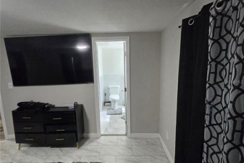 Villa ou maison à vendre à Tampa, Floride: 4 chambres, 220.64 m2 № 2398312 - photo 17