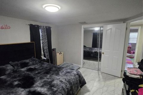 Villa ou maison à vendre à Tampa, Floride: 4 chambres, 220.64 m2 № 2398312 - photo 18