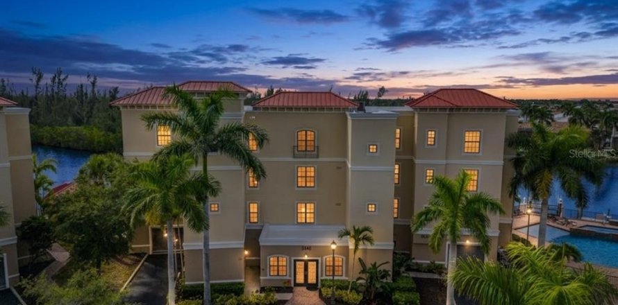 Condo à Punta Gorda, Floride, 2 chambres  № 2289524