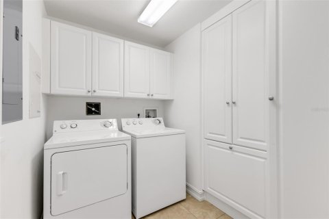 Copropriété à vendre à Punta Gorda, Floride: 2 chambres, 168.15 m2 № 2289524 - photo 23