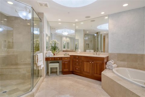 Copropriété à vendre à Sarasota, Floride: 3 chambres, 311.41 m2 № 2092935 - photo 22