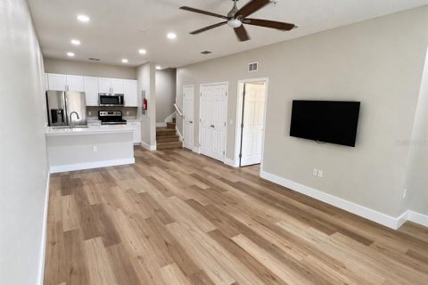 Touwnhouse à louer à Kissimmee, Floride: 3 chambres, 120.77 m2 № 2354320 - photo 3