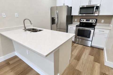 Touwnhouse à louer à Kissimmee, Floride: 3 chambres, 120.77 m2 № 2354320 - photo 7