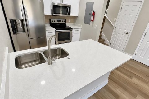 Touwnhouse à louer à Kissimmee, Floride: 3 chambres, 120.77 m2 № 2354320 - photo 8