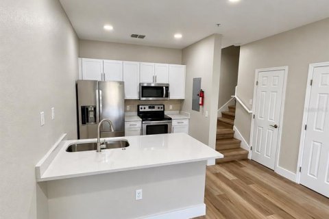 Touwnhouse à louer à Kissimmee, Floride: 3 chambres, 120.77 m2 № 2354320 - photo 9