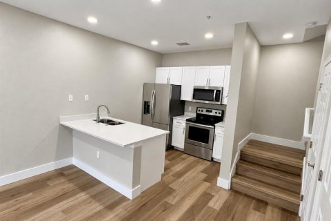 Touwnhouse à louer à Kissimmee, Floride: 3 chambres, 120.77 m2 № 2354320 - photo 6