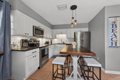 House in Largo, Florida 2 bedrooms, 94.39 sq.m. № 2267531 - photo 11
