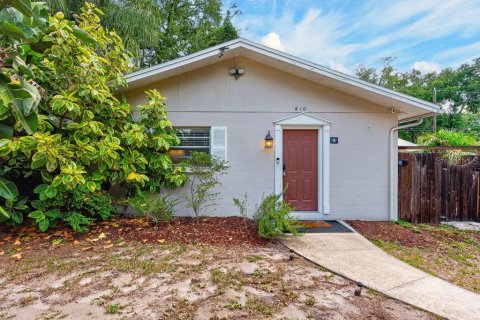 House in Largo, Florida 2 bedrooms, 94.39 sq.m. № 2267531