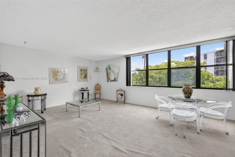 Copropriété à vendre à Aventura, Floride: 3 chambres, 128.21 m2 № 1809497 - photo 14