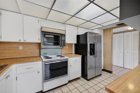 Copropriété à vendre à Aventura, Floride: 3 chambres, 128.21 m2 № 1809497 - photo 8