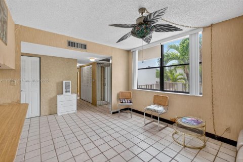 Copropriété à vendre à Aventura, Floride: 3 chambres, 128.21 m2 № 1809497 - photo 6