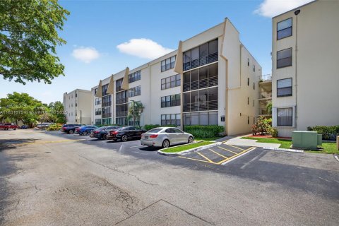 Copropriété à vendre à Aventura, Floride: 3 chambres, 128.21 m2 № 1809497 - photo 3