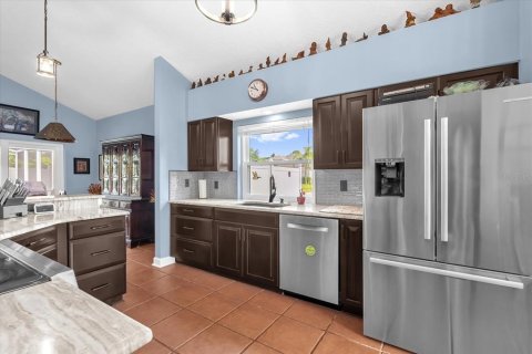 Villa ou maison à vendre à Kissimmee, Floride: 3 chambres, 184.32 m2 № 1796537 - photo 5