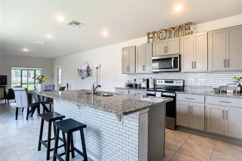 Casa en venta en New Smyrna Beach, Florida, 3 dormitorios, 153.57 m2 № 1523782 - foto 4