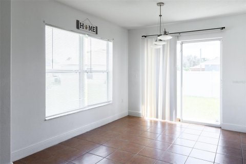 Villa ou maison à louer à Kissimmee, Floride: 3 chambres, 168.06 m2 № 2167848 - photo 10