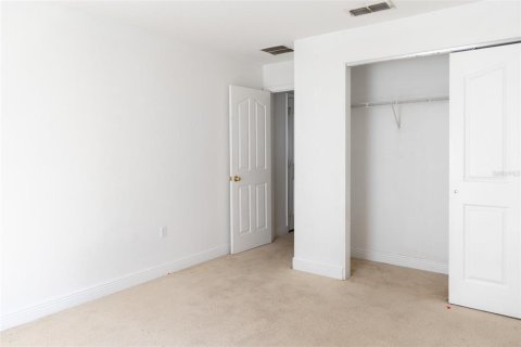 Villa ou maison à louer à Kissimmee, Floride: 3 chambres, 168.06 m2 № 2167848 - photo 16