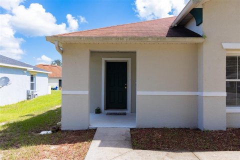 Villa ou maison à louer à Kissimmee, Floride: 3 chambres, 168.06 m2 № 2167848 - photo 3