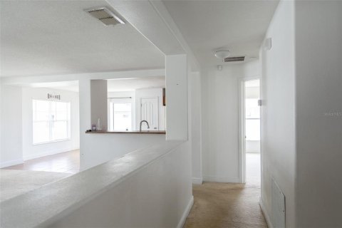 Villa ou maison à louer à Kissimmee, Floride: 3 chambres, 168.06 m2 № 2167848 - photo 12
