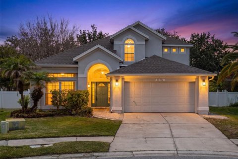 House in Orlando, Florida 4 bedrooms, 215.35 sq.m. № 2306622