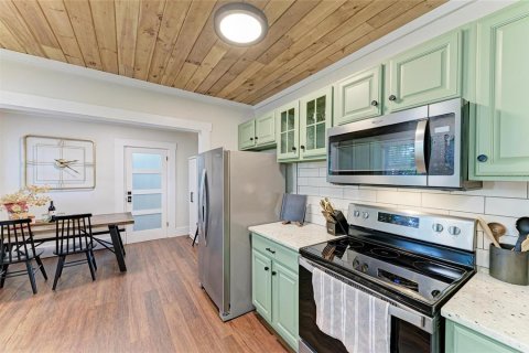 House in Bradenton, Florida 2 bedrooms, 91.32 sq.m. № 1903490 - photo 15