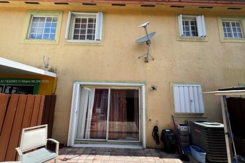 Condo in Miami, Florida, 2 bedrooms  № 1813914 - photo 28