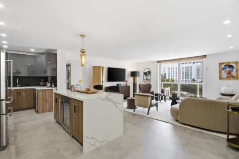 Condominio en venta en Fort Lauderdale, Florida, 2 dormitorios, 131.09 m2 № 2175533 - foto 3