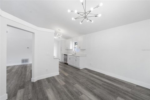 Villa ou maison à vendre à Orlando, Floride: 4 chambres, 152.64 m2 № 1765207 - photo 13
