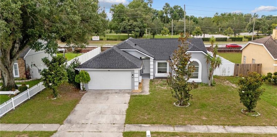 Villa ou maison à Orlando, Floride 4 chambres, 152.64 m2 № 1765207