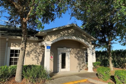 Propiedad comercial en alquiler en New Port Richey, Florida, 935.25 m2 № 212944 - foto 16