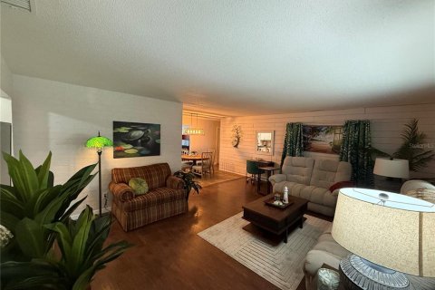 House in Inverness, Florida 3 bedrooms, 143.16 sq.m. № 1552396 - photo 3