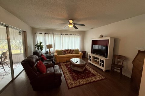 House in Inverness, Florida 3 bedrooms, 143.16 sq.m. № 1552396 - photo 14